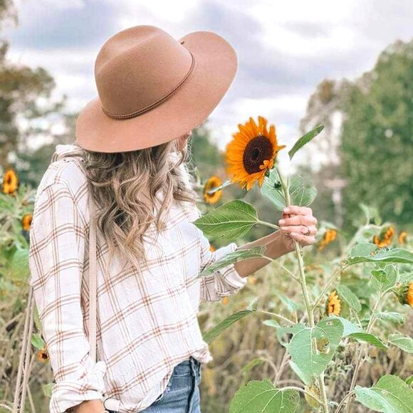 ✨ Like this to save my closet ✨ - Picture 1 of 1